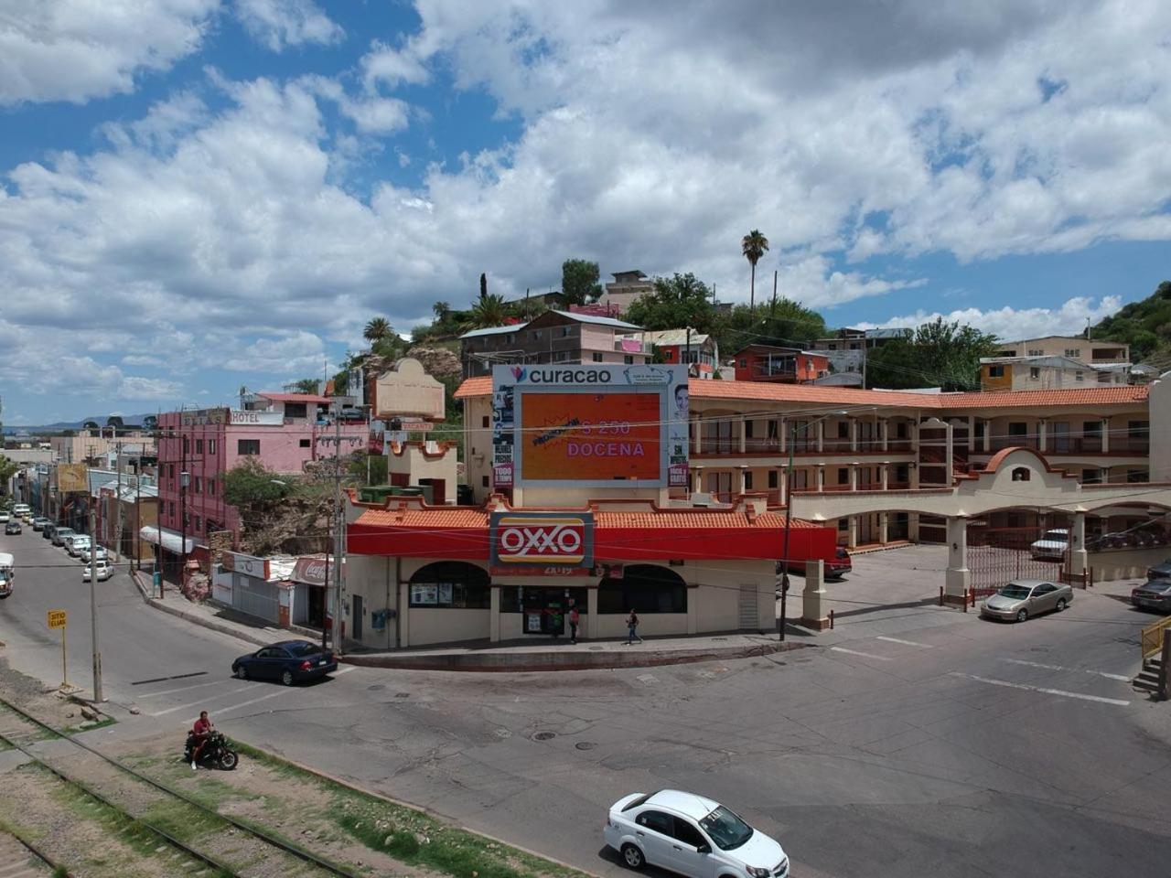 Hotel Colonial De Nogales Nogales  Exteriör bild